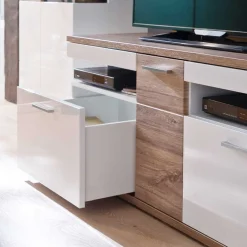 Wohnen Tv & Hifi-Möbel|Lowboards<150 cm breites TV Board in Weiß Glanz - Icadro