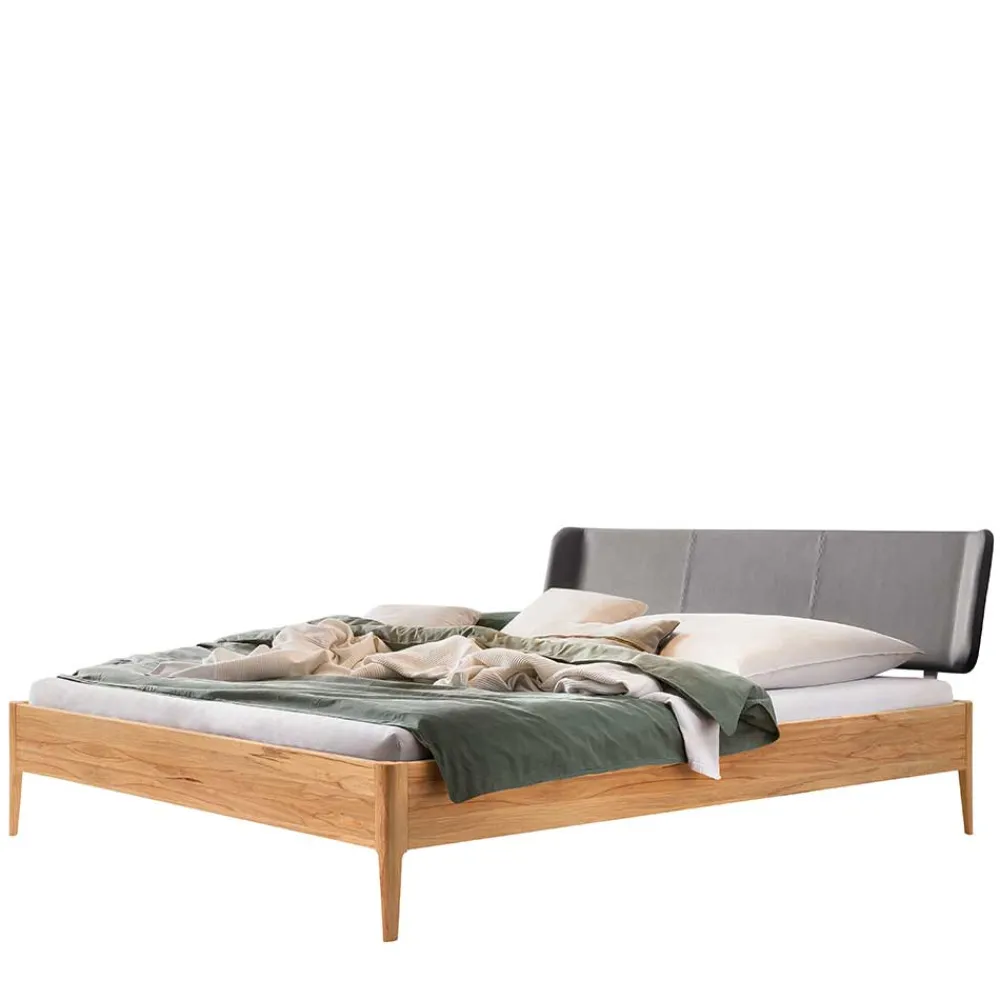 Wohnen Betten<Bett aus Wildbuche massiv und Kunstleder - Padricio