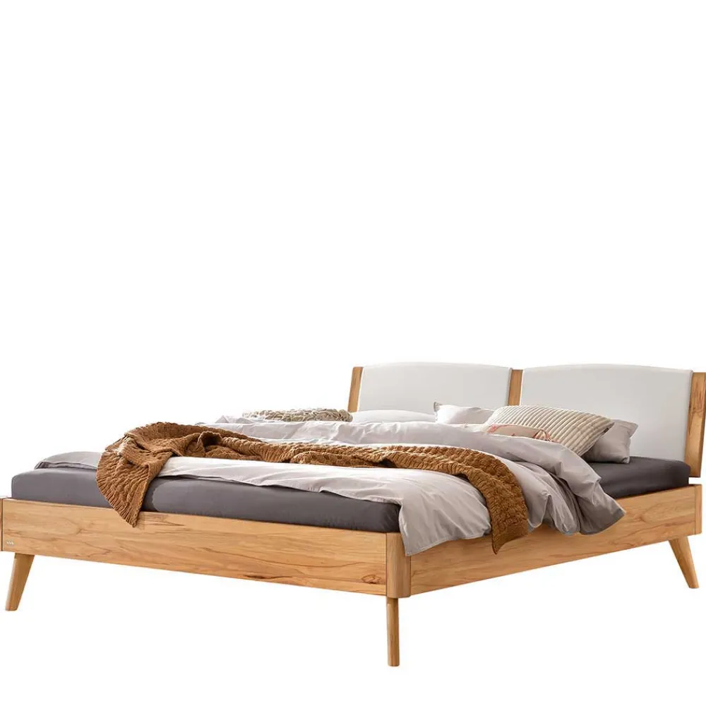 Wohnen Betten<Bett aus Wildbuche massiv mit Kunstleder - Syanta