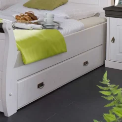 Wohnen Betten<Bett Pisino im Landhausstil