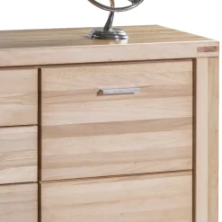 Wohnen Sideboards<158cm langes Sideboard mit Sockelgestell - Uhelia