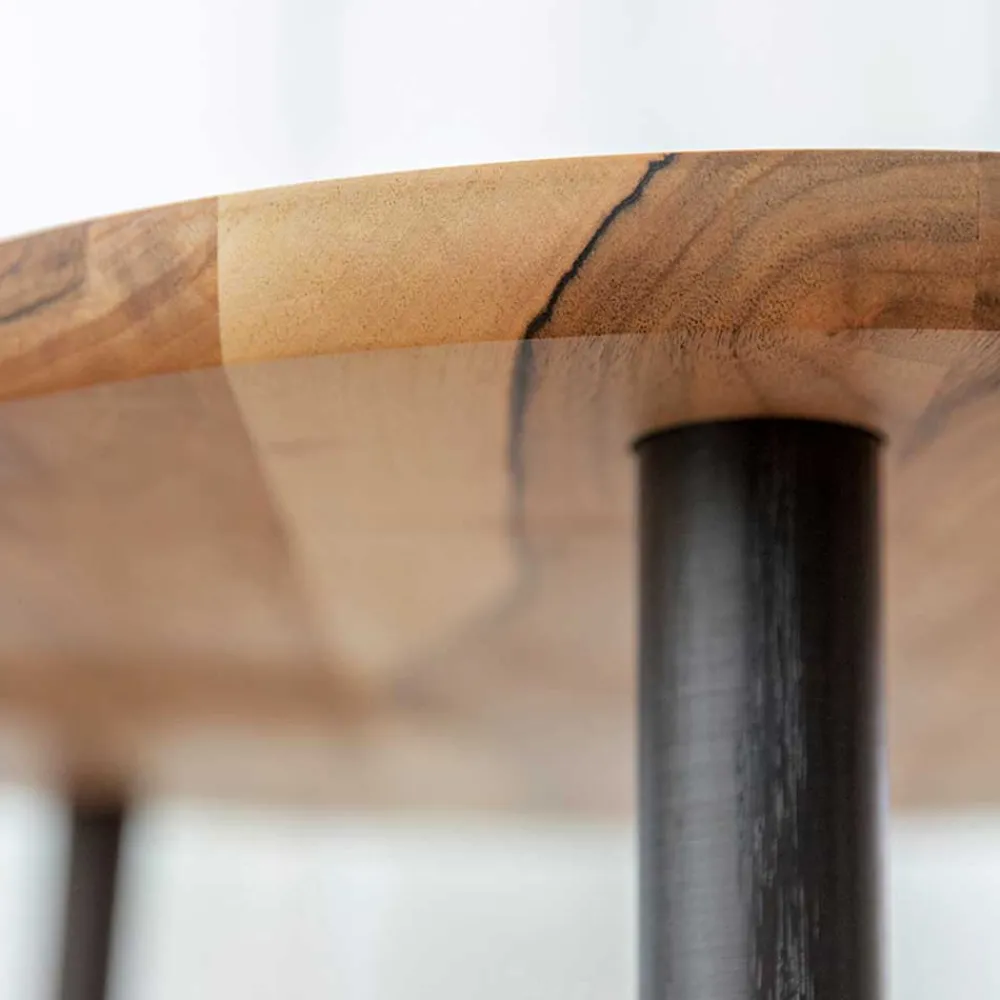 Wohnen Tische<Couchtisch aus Massivholz Nussbaum - Continento