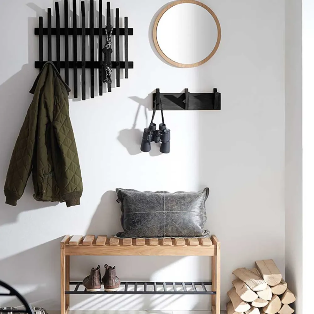 Wohnen Garderoben<Design Garderobe aus schwarzen Eichenholz-Leisten - Gangizo