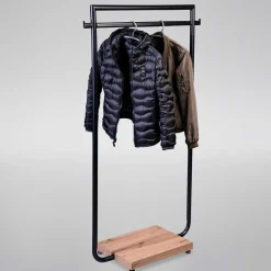 Wohnen Garderoben<Design Standgarderobe in Schwarz mit Wildeiche - Veneziana