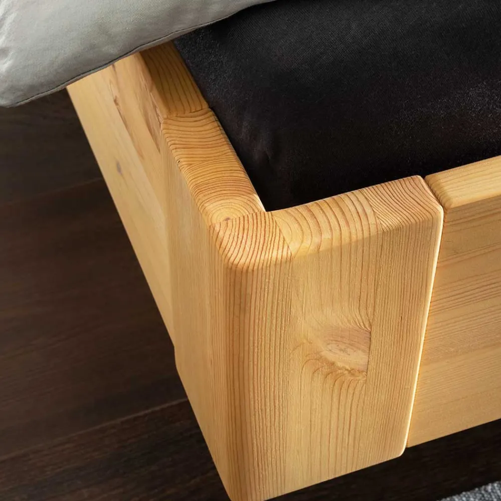 Wohnen Betten<Designbett mit Holzkufen aus Kiefer gelaugt - Ravilon