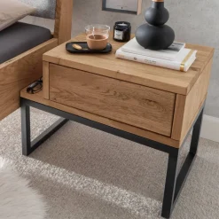 Wohnen Kommoden<Design-Nachttisch aus Wildeiche Massivholz - Sangre