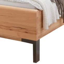 Wohnen Betten<Doppelbett aus Kernbuche mit Polsterkopfteil - Krofun