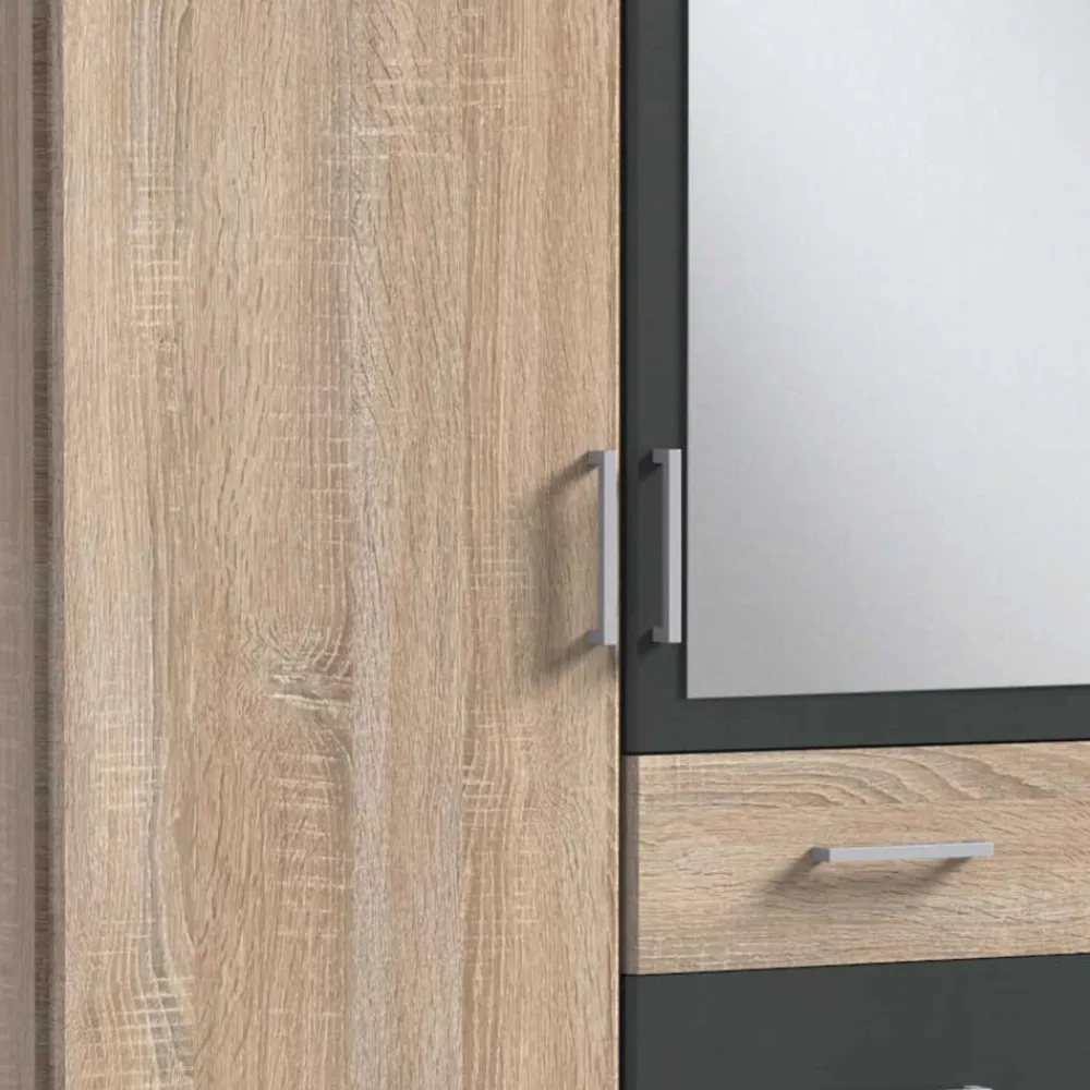 Wohnen Kleiderschränke<Drehtürenschrank in Eiche Sägerau Optik - Danah
