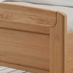 Wohnen Betten<Eiche Holzbett mit 48 cm Einstiegshöhe - Sendician