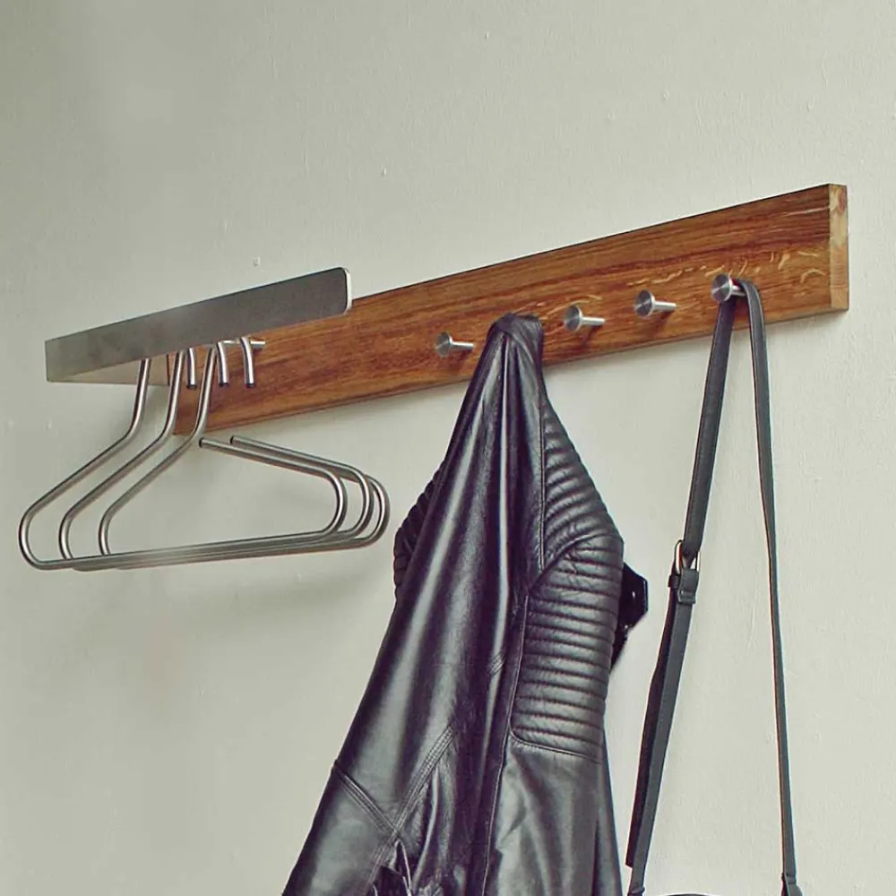 Wohnen Garderoben<Elegante Hängegarderobe aus Eichenholz - Skowera