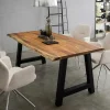Wohnen Tische<Esszimmertisch mit Naturkante und A-Design-Gestell - Viradossa