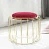 Wohnen Hocker<Formschöner Hocker Tisch in Rot Samt - Loyadica