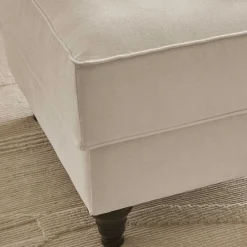 Wohnen Hocker<Gepolsterter Hocker im Vintage Landhaus Look - Merandes