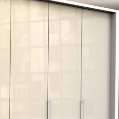 Wohnen Kleiderschränke|Schränke<Geräumiger Kleiderschrank mit vielen Schubladen - Zidarie