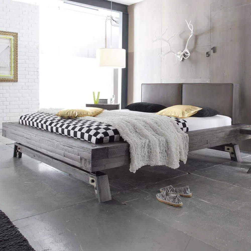 Wohnen Betten<Graues Massivholzbett Firendra im Vintage Industry Style