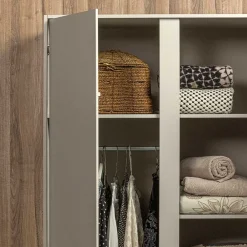 Wohnen Schränke<Hellgrauer Kleiderschrank in modernem Design - Bai