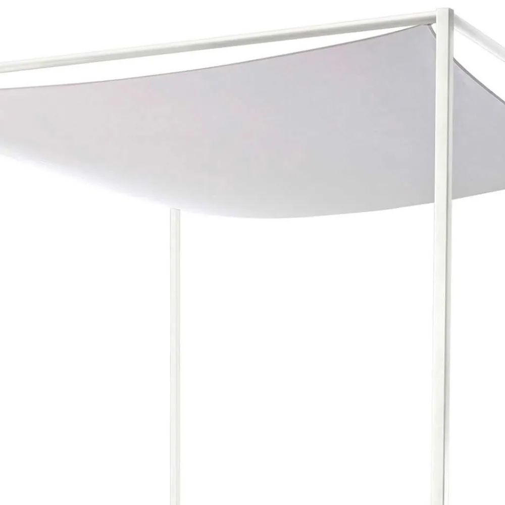 Wohnen Betten<Himmelbett aus Kernesche und Eisen - Capella
