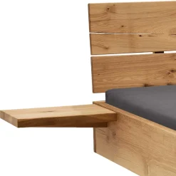 Wohnen Betten<Holzbett in Schwebeoptik aus Wildeiche - Moby (dreiteilig)