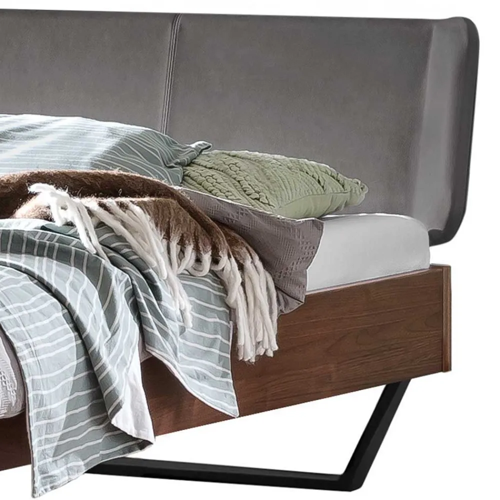 Wohnen Betten<Industrial Doppelbett in Nussbaum Braun - Lavrin