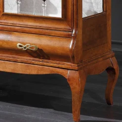 Wohnen Highboards|Vitrinen<Italienische Doppeltür Vitrine in Nussbaumfarben - Motiz