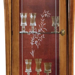 Wohnen Vitrinen|Schränke<Italienische Vitrine in Nussbaum & Gold & Rot - Carlenna I