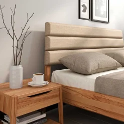 Wohnen Betten<Kernbuche Doppelbett mit Polsterkopfteil - Norklin