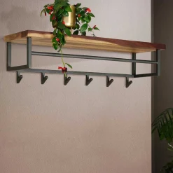 Wohnen Garderoben<Kompakte Wandgarderobe aus Nussbaum massiv - Ilona