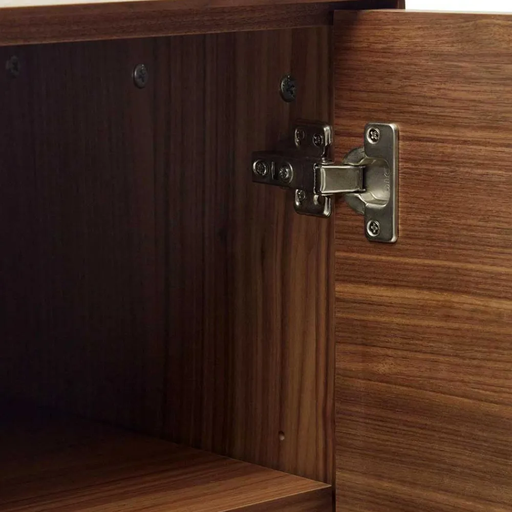 Wohnen Vitrinen<Luftiges Highboard in Nussbaumfarben - Milena