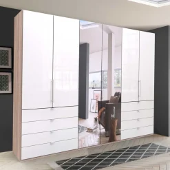 Wohnen Kleiderschränke<Luxus Kleiderschrank mit drei Gleittüren - Bosays