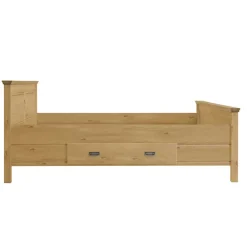 Wohnen Betten<Massives Bett im klassischen Design - Piatra