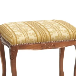 Wohnen Hocker<Polsterhocker - klassisch-elegant - Morloca