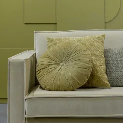 Wohnen Sofas<Retro Couch aus Samt in Graugrün - Vontada