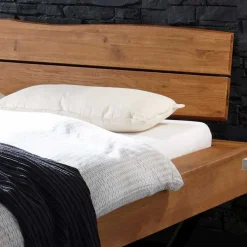 Wohnen Betten<Rustikales Wildeiche Holzbett mit Metallkufen - Space