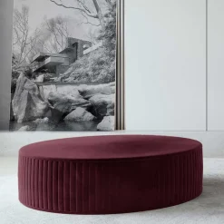 Wohnen Hocker<Scheibenförmiger Hocker in Bordeaux Rot - Capa