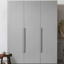 Wohnen Kleiderschränke|Schränke<Skandi 3-türiger Schlafzimmerschrank in Grau - Rochella