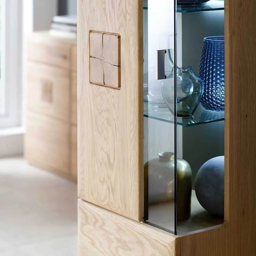 Wohnen Vitrinen|Schränke<Teilmassive Standvitrine in Eiche Bianco Pontros optional mit LED