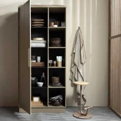 Wohnen Vitrinen<Teilmassiver Schrank in Schlammfarben - Isle