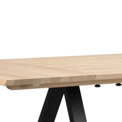Wohnen Tische<Tisch in Eiche und Schwarz - Fadrina