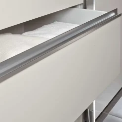 Wohnen Kleiderschränke<Topp Kleiderschrank mit Licht LED - Saluvera