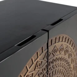 Wohnen Sideboards<4-türige Design Kommode mit Mandala Schnitzerei - Synessa