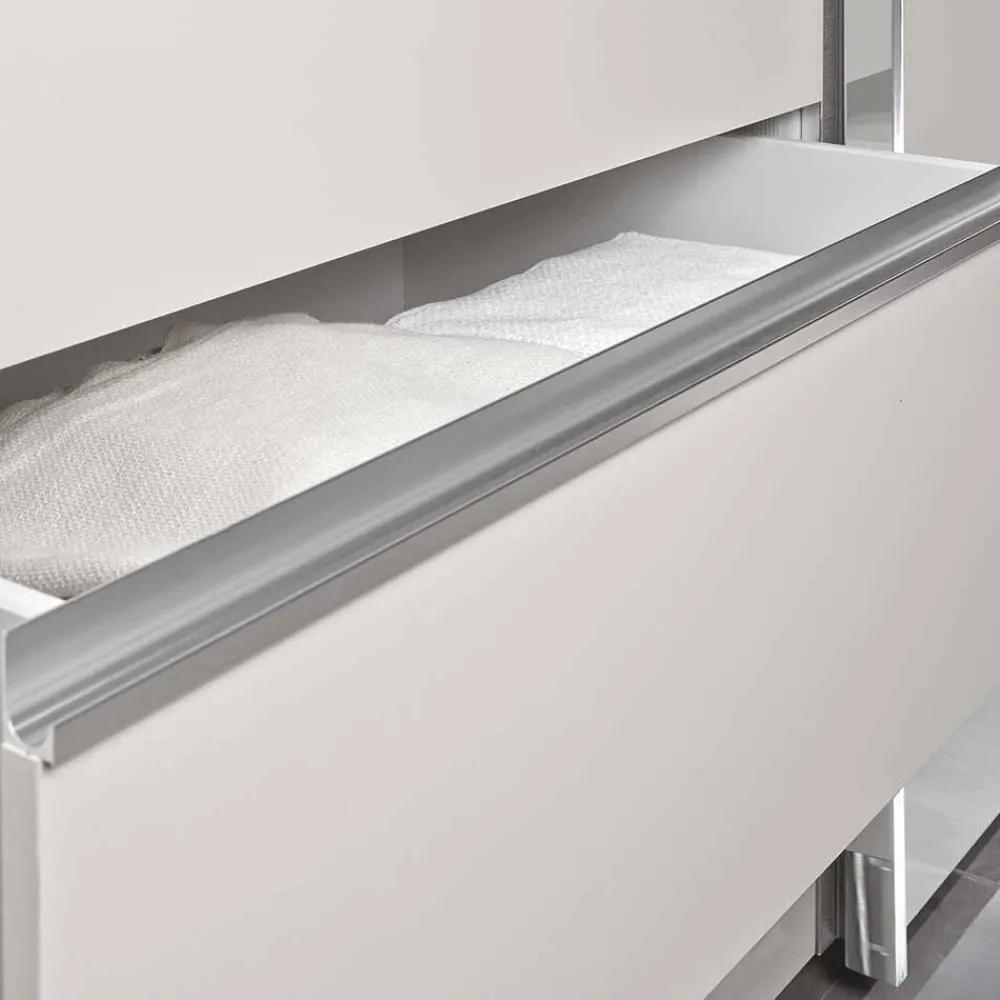 Wohnen Schränke<4-türiger Schwebetürenschrank in Weiß - Highlamp