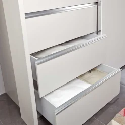 Wohnen Kleiderschränke<Weißer Kleiderschrank mit vier Schwebetüren - Bescaro