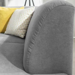 Wohnen Sofas<Wohnzimmer Eckcouch in Hellgrau mit Chrom - Oraina