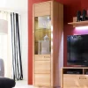 Wohnen Vitrinen<Wohnzimmer Vitrine Athias aus Kernbuche
