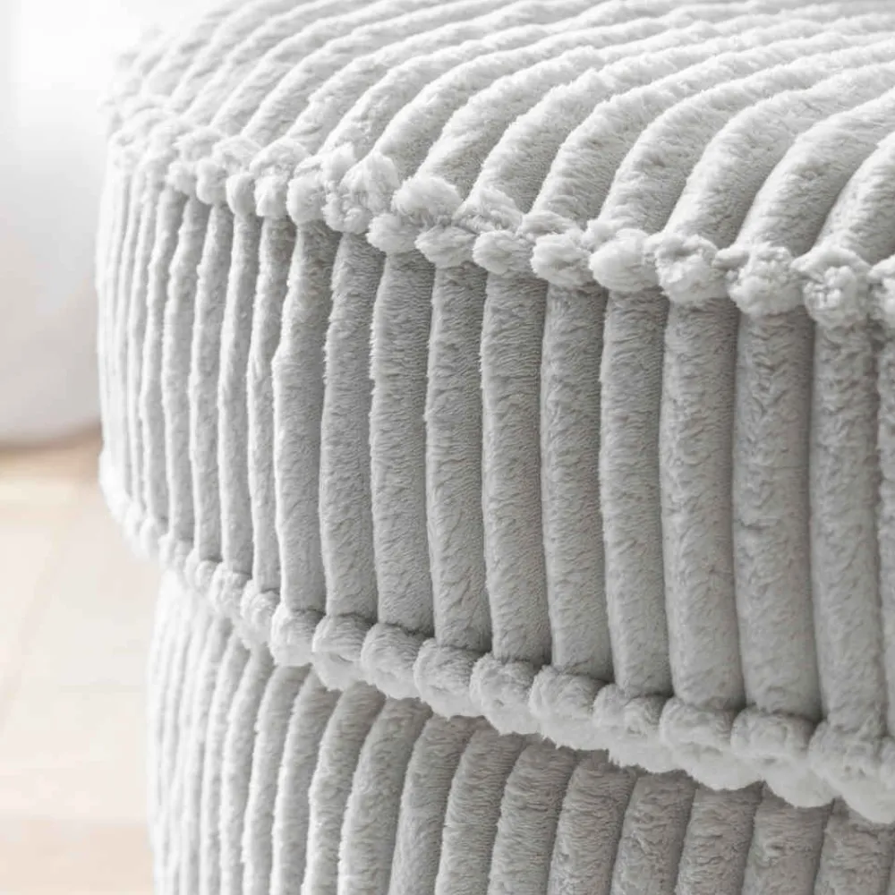 Wohnen Sessel<XL Drehsessel mit Hocker Set - Iliana (zweiteilig)