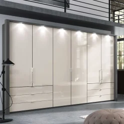 Wohnen Kleiderschränke<XXL Kleiderschrank mit Falttüren - Nasses